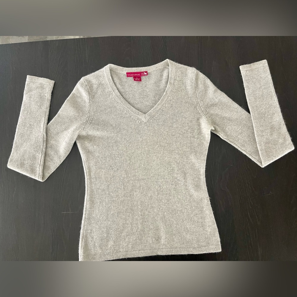 Wild about Cashmere Saks Fifth Avenue Long sleeve sweater size XS